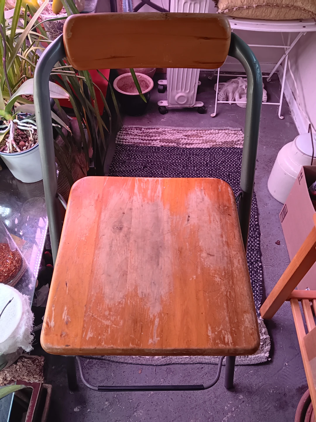 Wooden Bar  Stool with Metal Frame