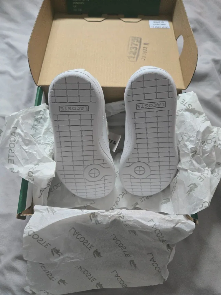New Kids Lacoste Carnaby EVO White Shoes - Size 7.5 image indicator(3)