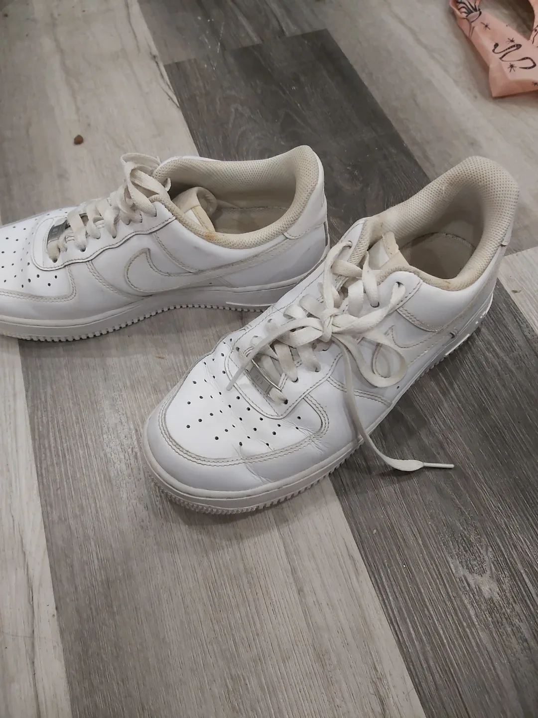 Moving sale:  Nike Air Force 1 Low White Sneakers thumbnail
