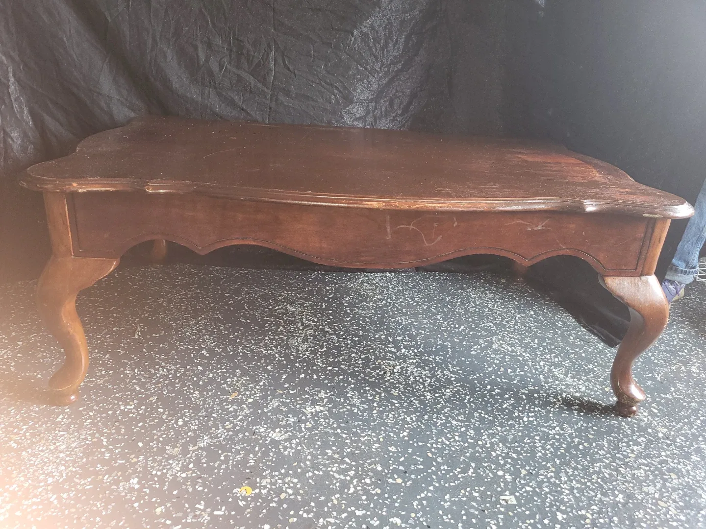 Vintage Brown Wood Coffee Table image indicator(4)