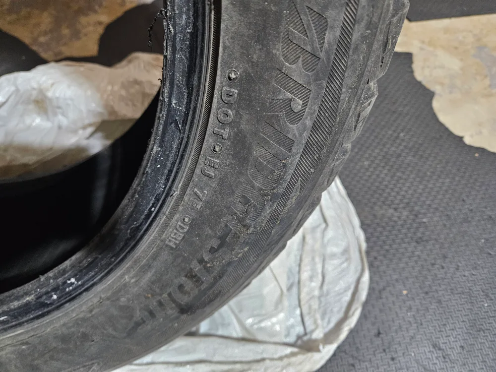 Bridgestone 265/50R20 Tire