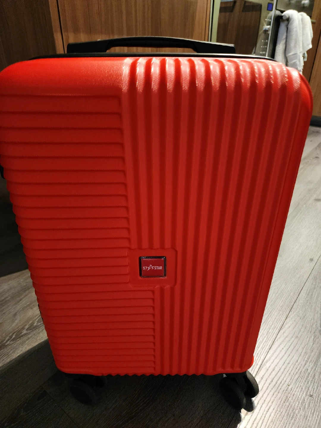 Red 5 Star Carry-On Luggage