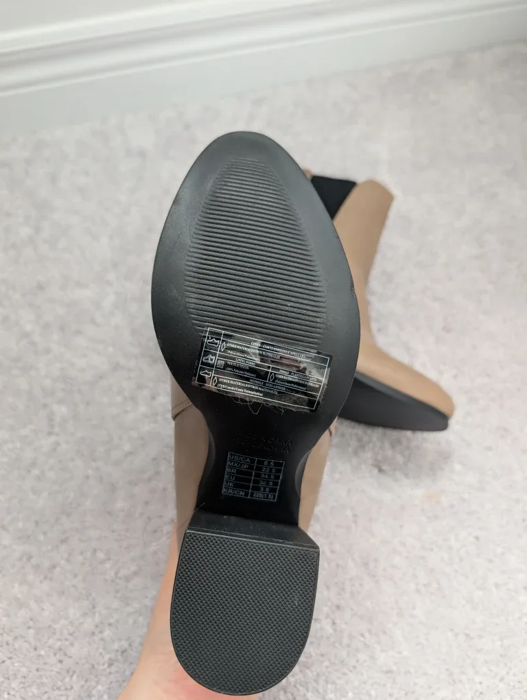 Brand new Chelsea boots image indicator(2)