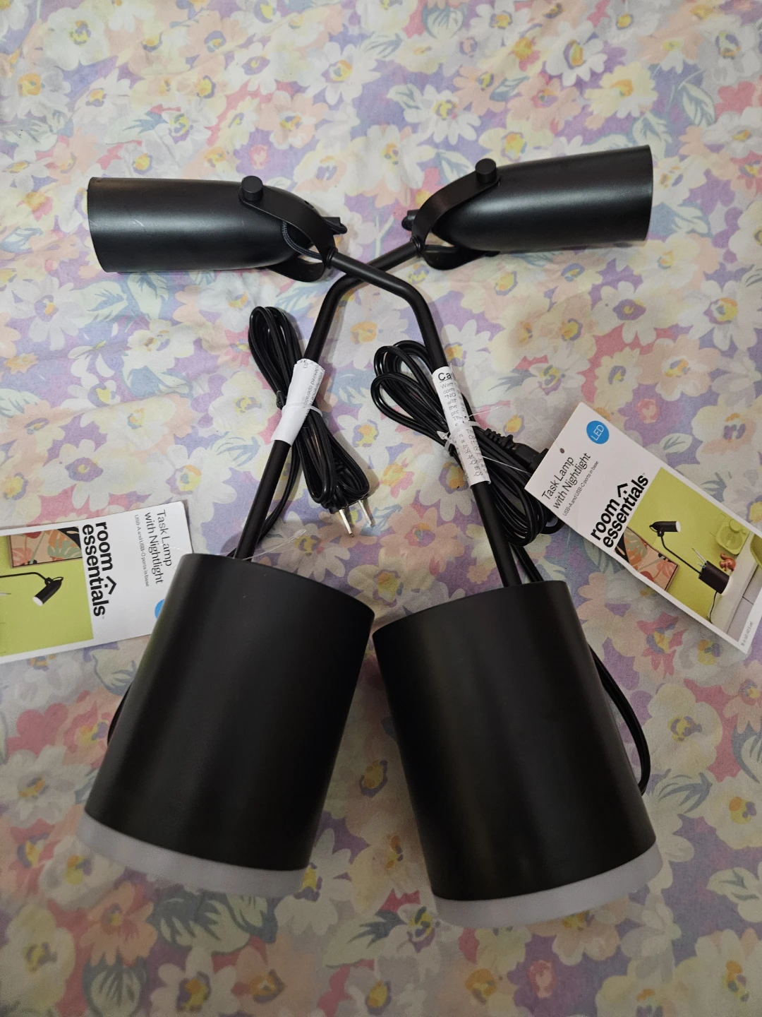 Room Essentials Task Lamp with Nightlight - Black - photo 2