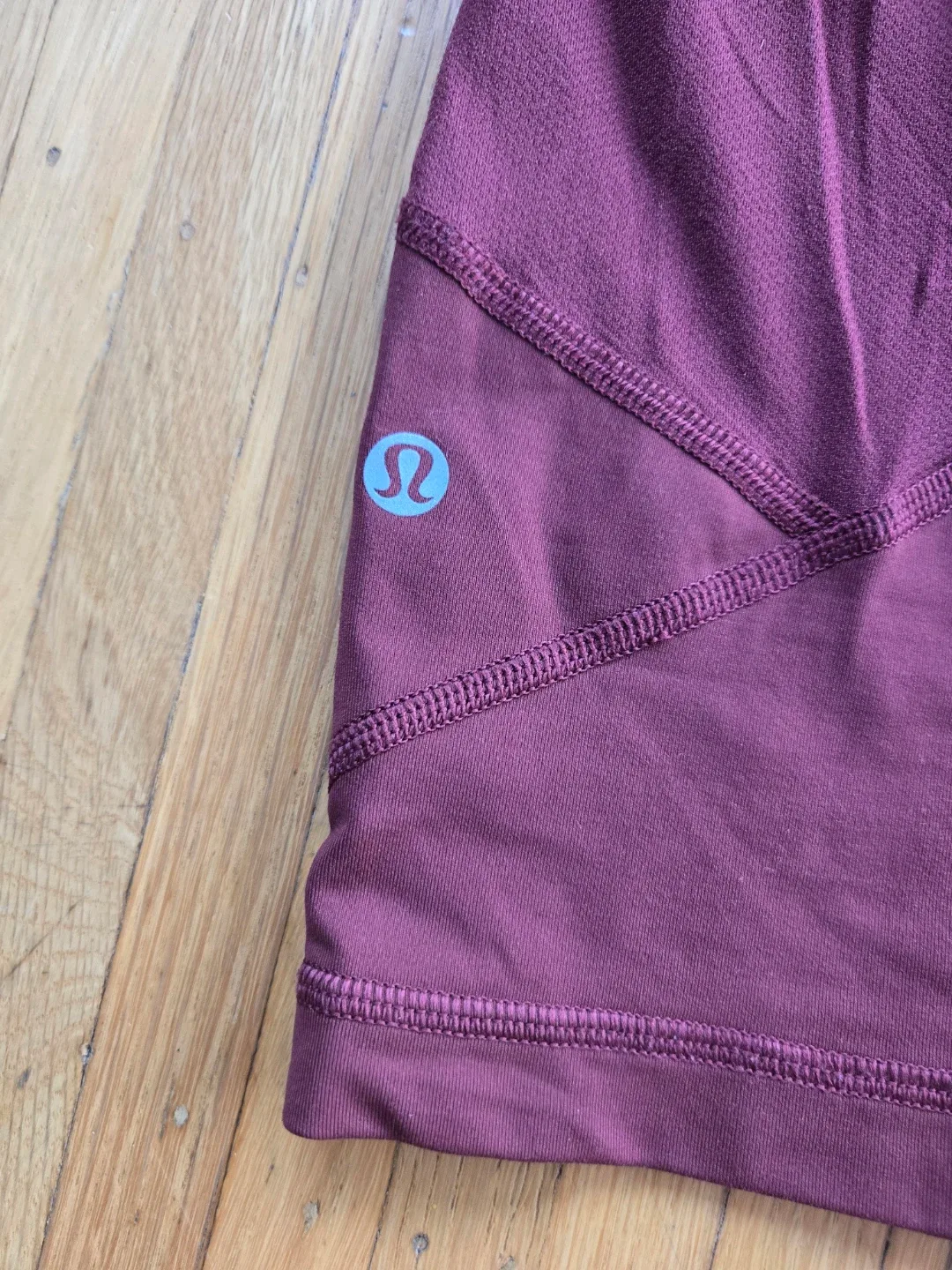 Lululemon Pace Rival Burgundy Cropped 22" Leggings - Size 4 image indicator(2)