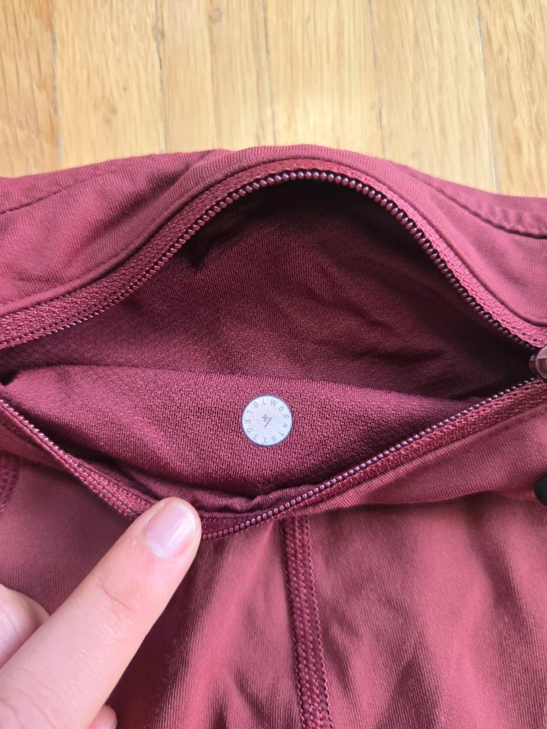 Lululemon Pace Rival Burgundy Cropped 22" Leggings - Size 4 image indicator(4)