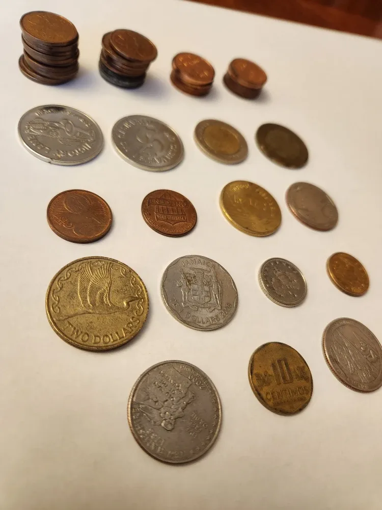 WORLD COINS- Assorted 50 Pieces image indicator(2)