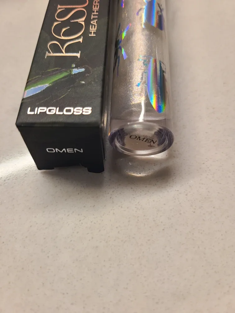 UE Resurgence Heather Austin x Unearthly Lipgloss image indicator(3)