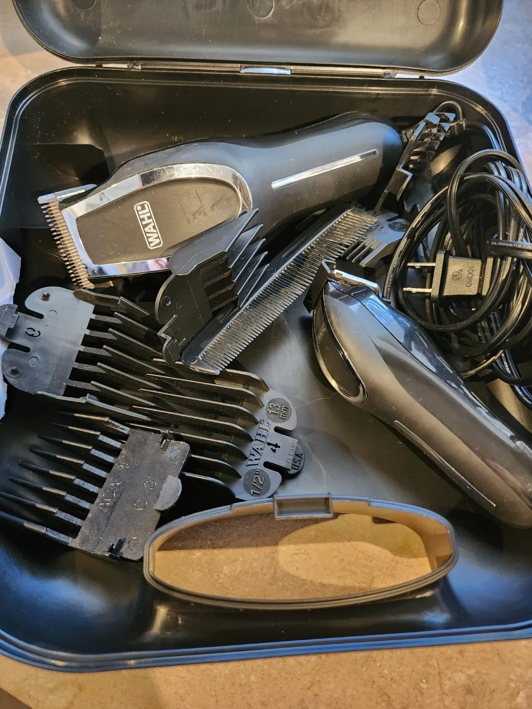 Wahl Hair Clipper Set with Case