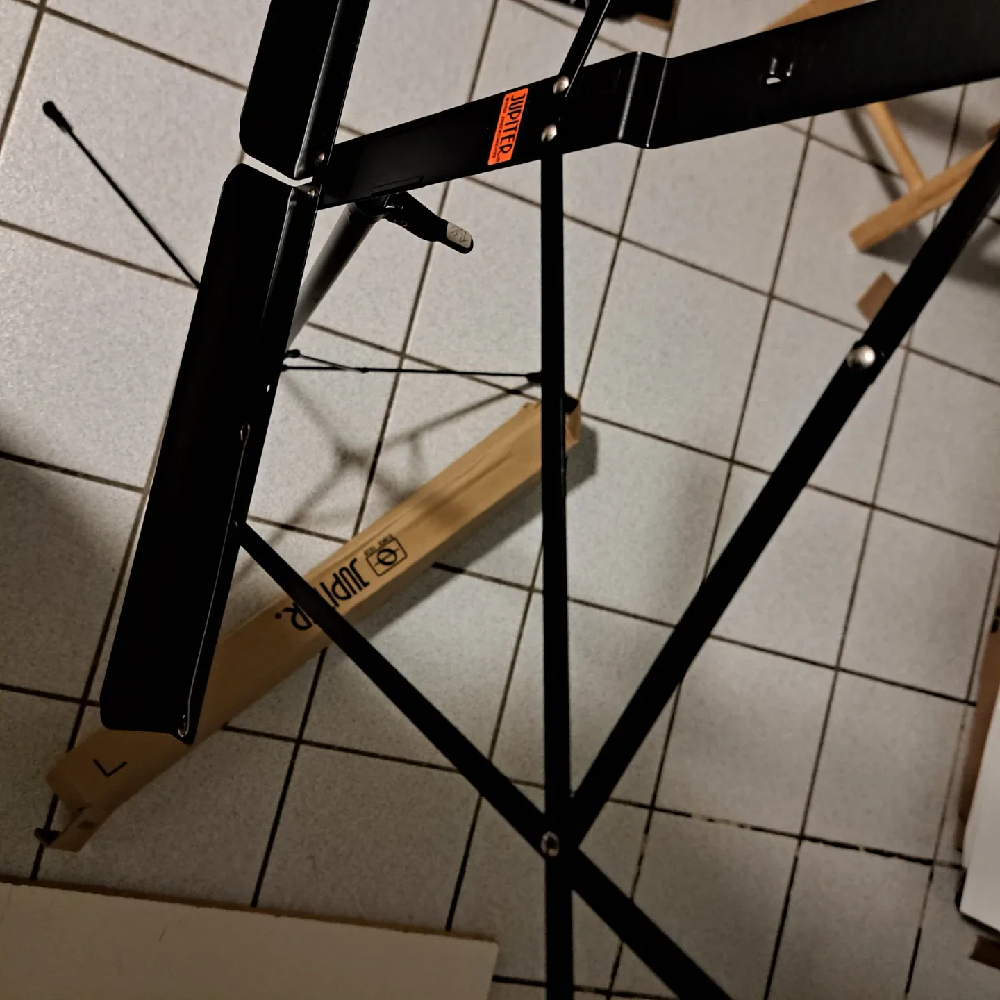 Jupiter Portable Camping Table image indicator(2)