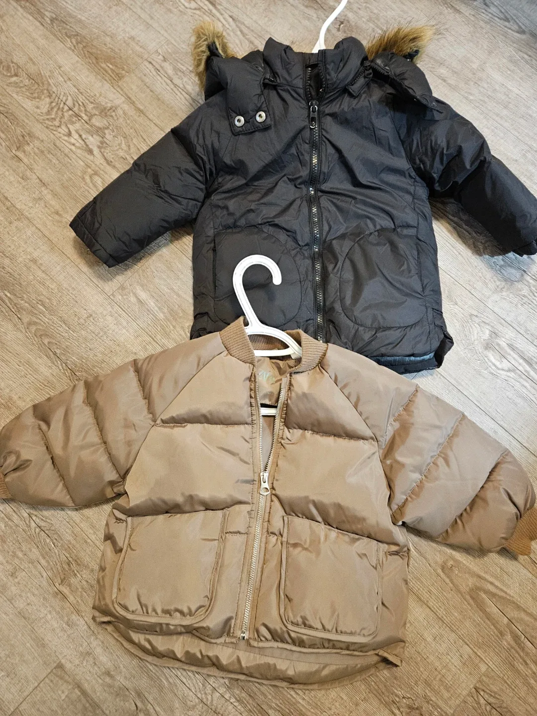 2 ZARA Kids Puffer Jackets (18-24 months) thumbnail