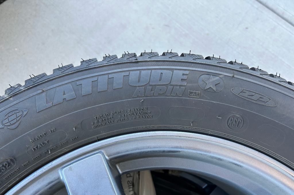 Michelin Latitude Alpin LA2 255/55R18 Winter Tire - photo 3