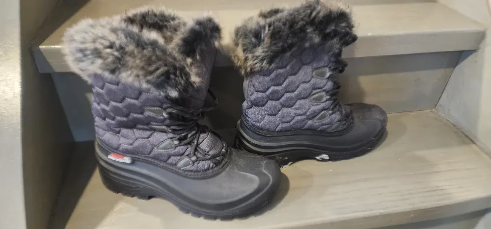 Ice Fields Women's Winter Boots - Size 10