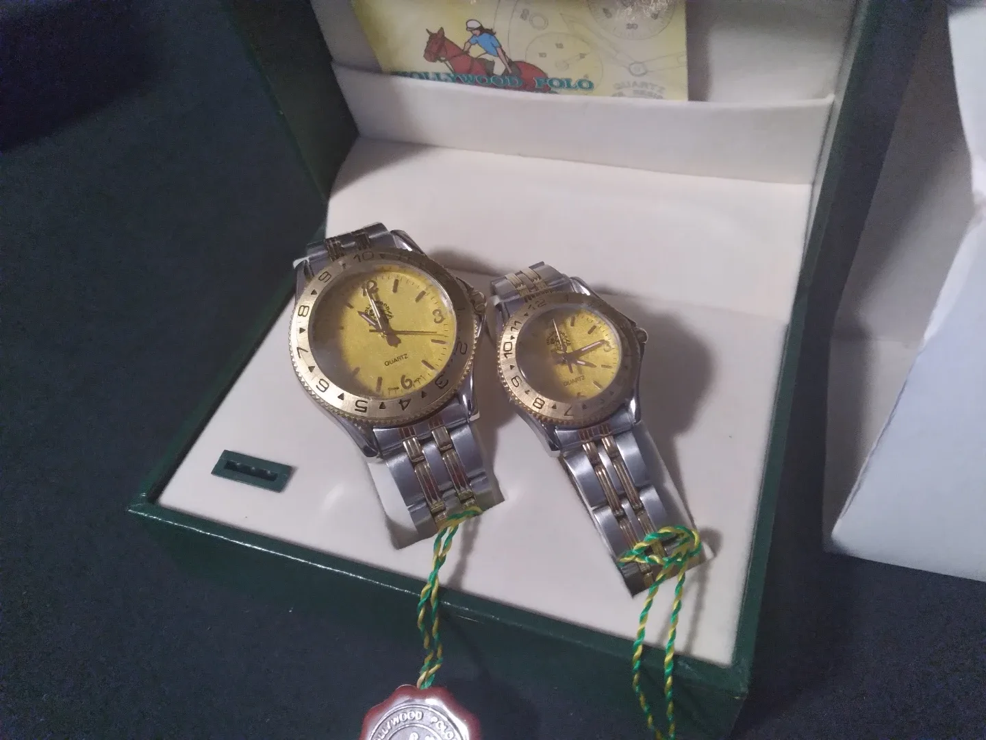 His and Her Watch sets image indicator(2)