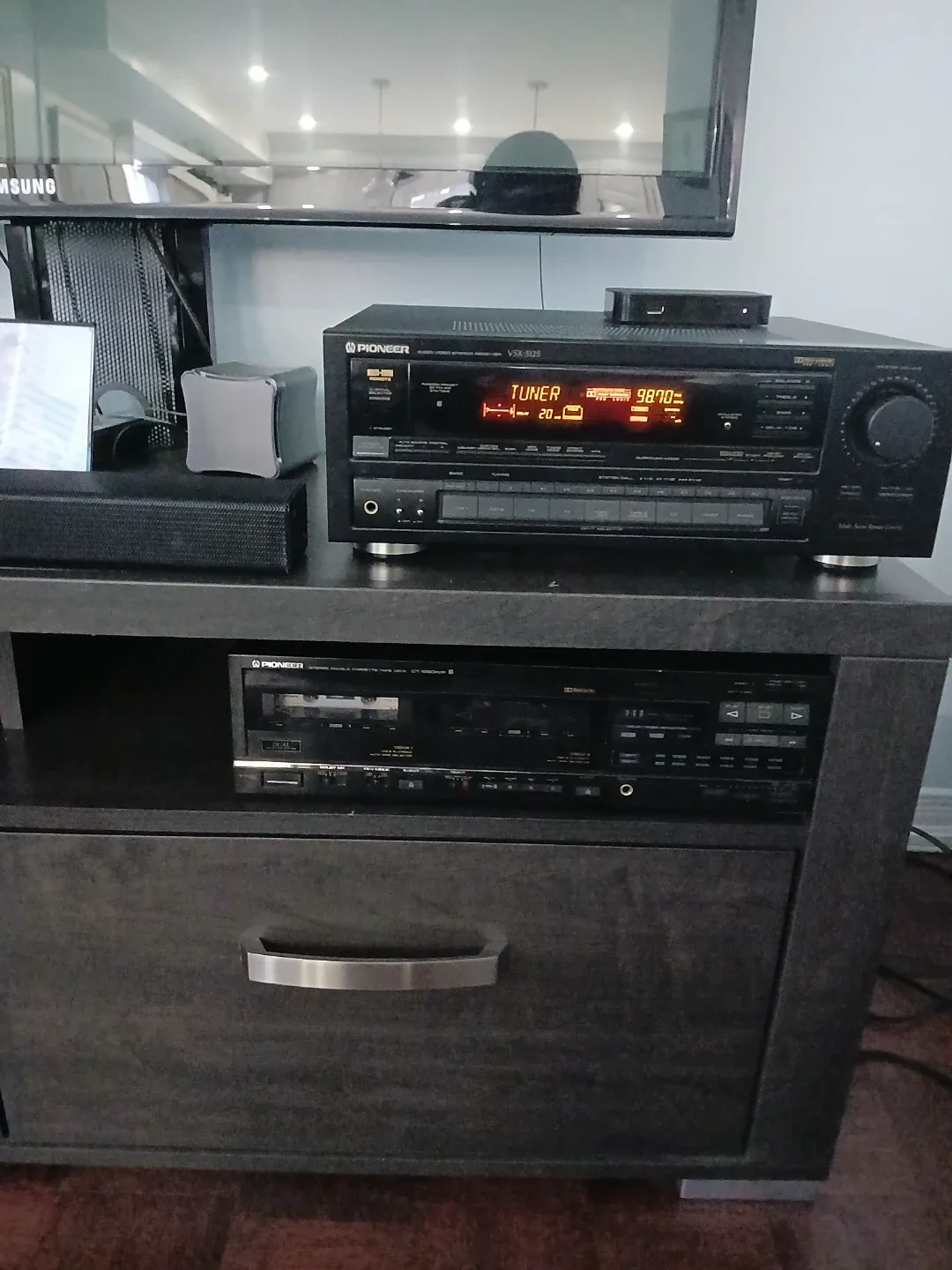 Pioneer Stereo System Components image indicator(2)