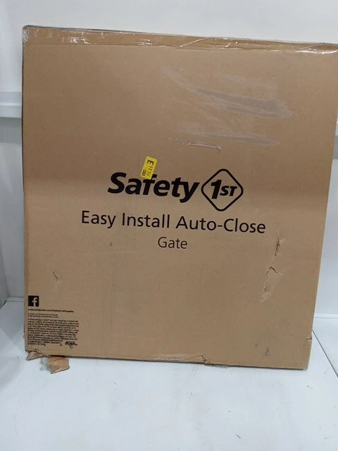 SAFETY 1ST EASY INSTALL AUTO-CLOSE GATE - 29" - 38" WIDE / 28" H - photo 2