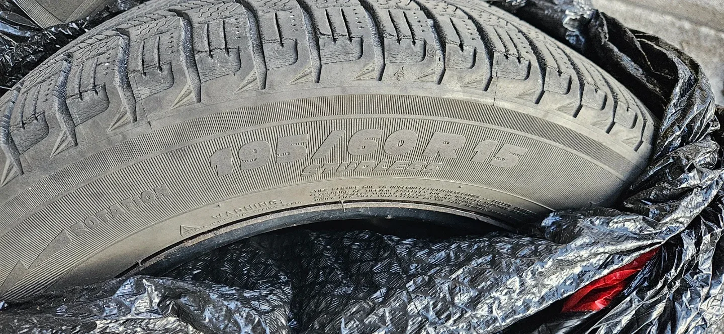 Used Set of 4 winter tires with rims. image indicator(6)