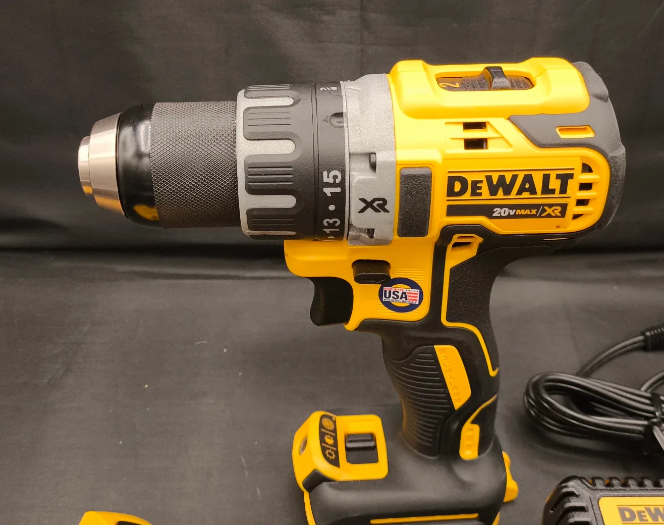 DeWalt 20V MAX XR Cordless DCD 791 Drill Driver Kit image indicator(4)