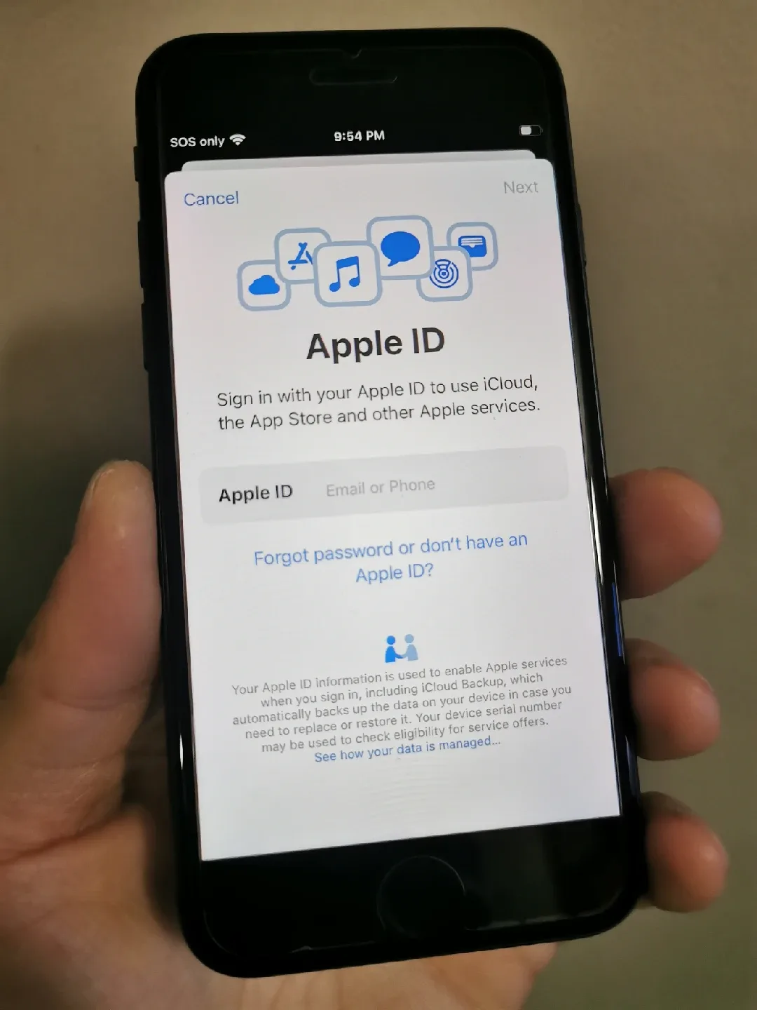 iPhone 8 64G like new image indicator(6)