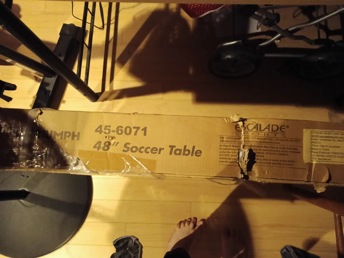 Triumph Sweeper 48" Foosball Table - New in Box! image indicator(4)