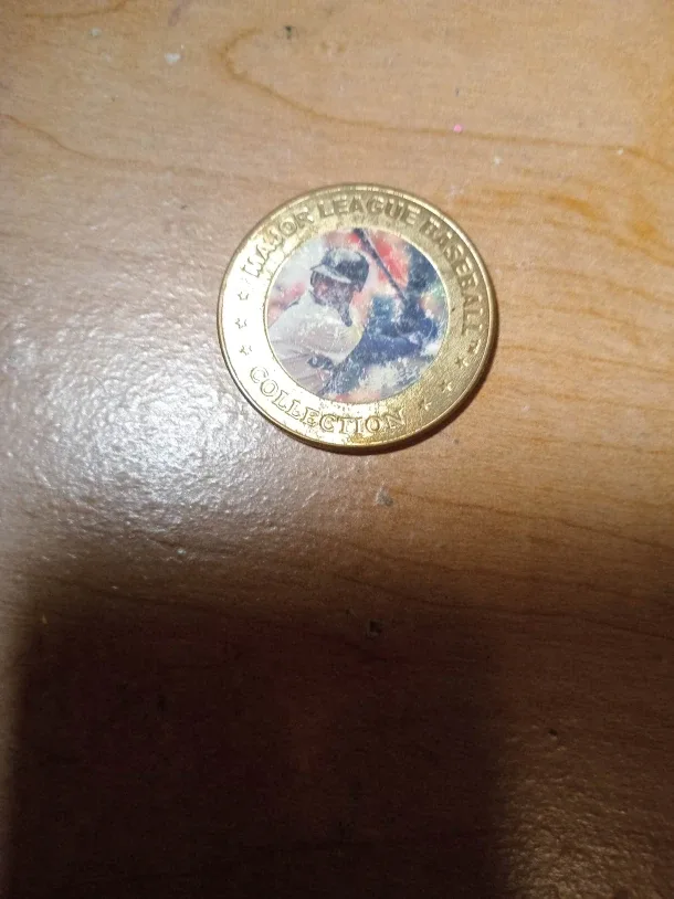 KEN GRIFFEY COIN LIMITED EDITION #577 image indicator(5)