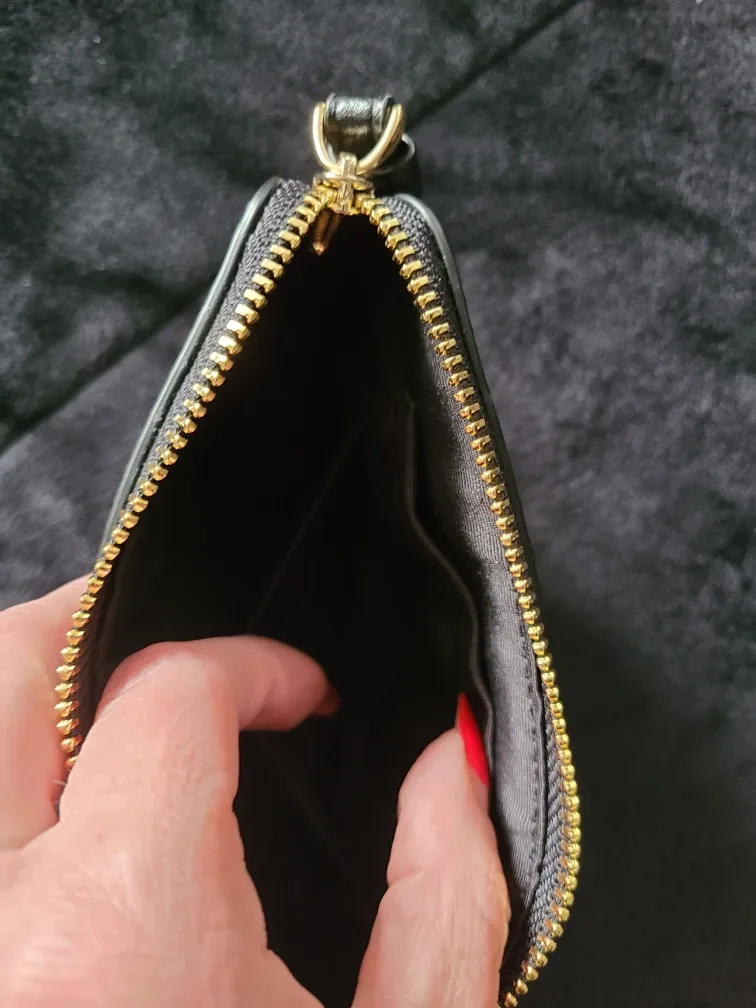 Coach Wristlet image indicator(5)