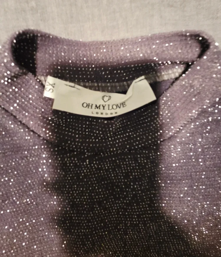 #freecycle 6 Tops - Sweaters and Turtleneck image indicator(4)