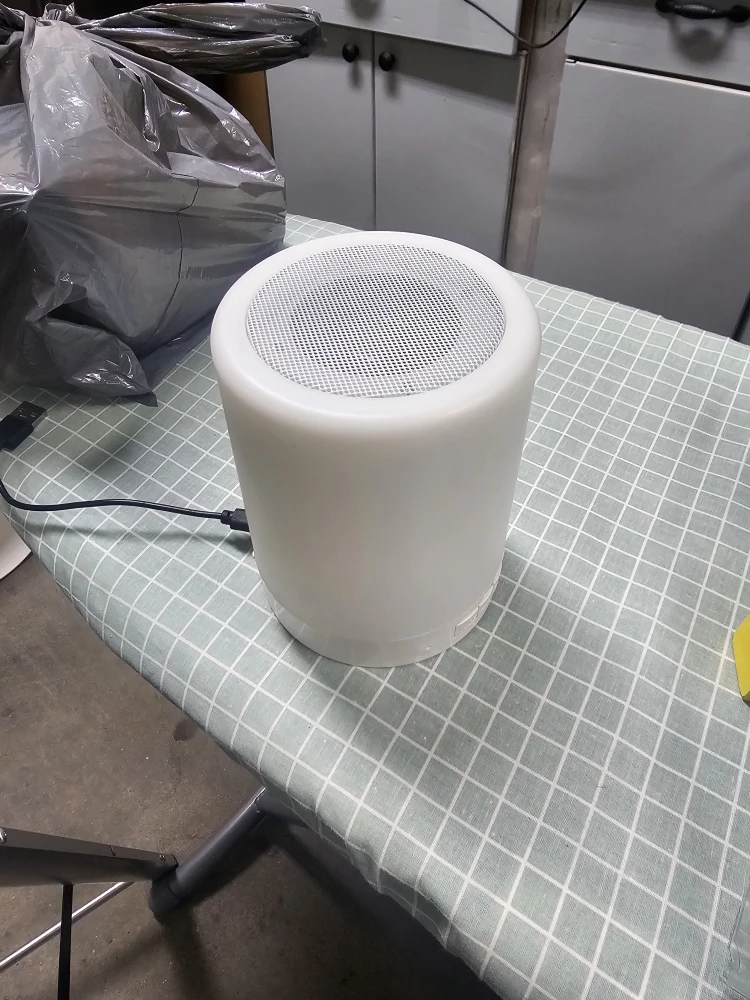 White Sound Speaker