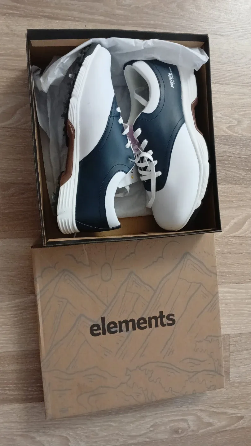 Golf Shoes - Size 9 (New)