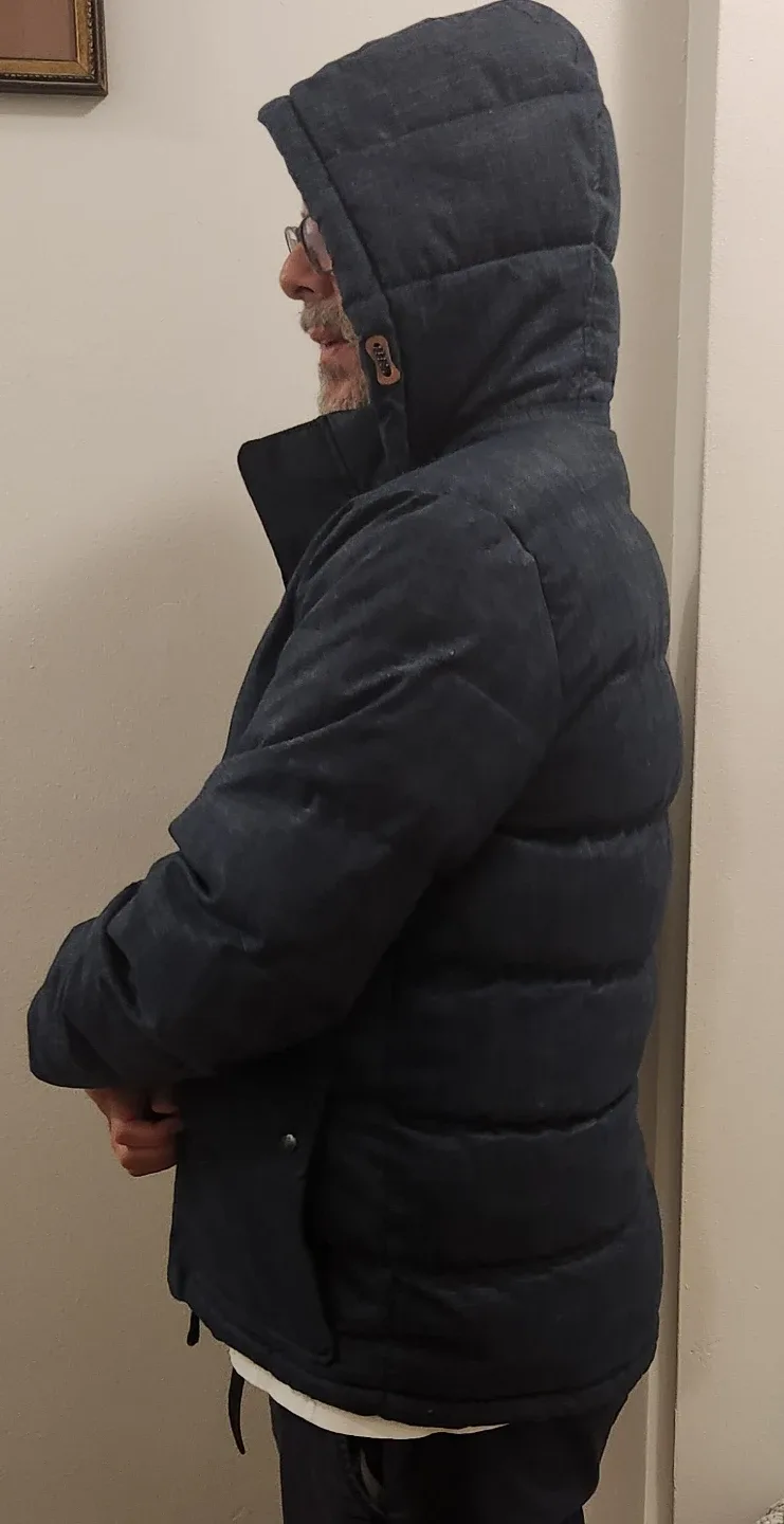 Old Navy Puffer Jacket - Size M image indicator(6)