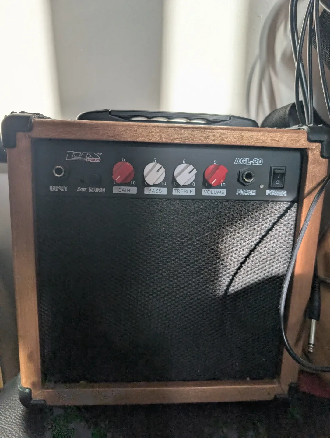 LYX Guitar and LYX PRO AGL-20 Amp Combo NEVER USED image indicator(2)