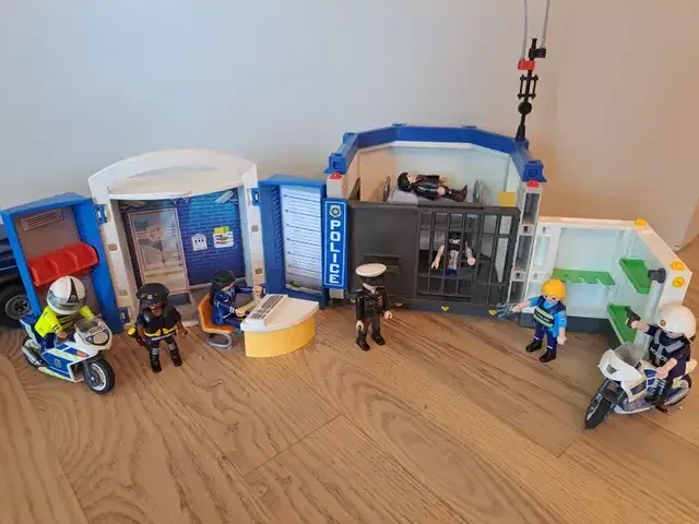 Playmobil Toy Sets Bundle image indicator(7)