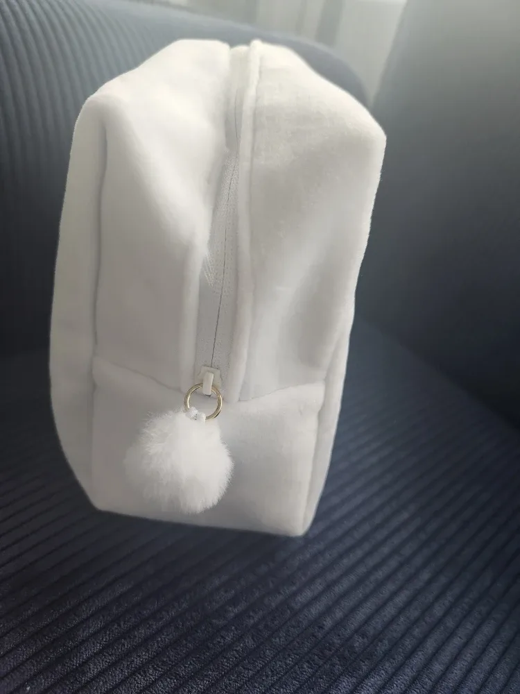 Sephora 12H Waterproof and Annabelle eye pencil with makeup bag image indicator(4)