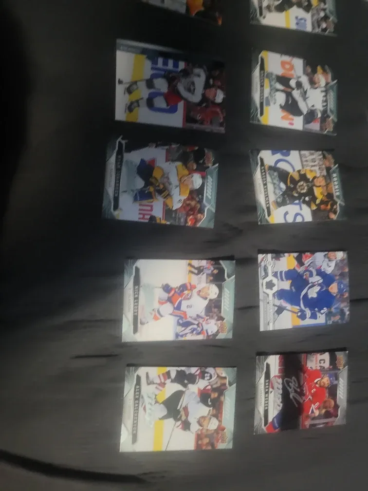 Hockey cards image indicator(5)