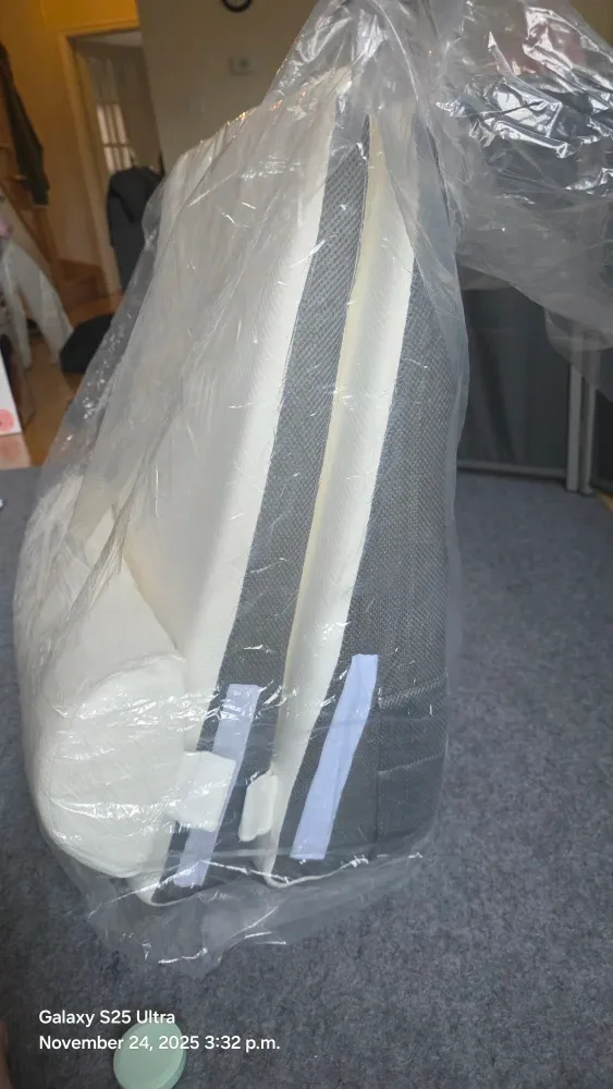 Bed Wedge Pillow - New in Package image indicator(4)