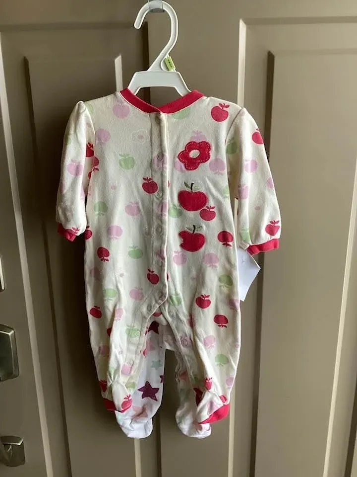 Girls sz 3-6 months onesies, $3 each image indicator(2)