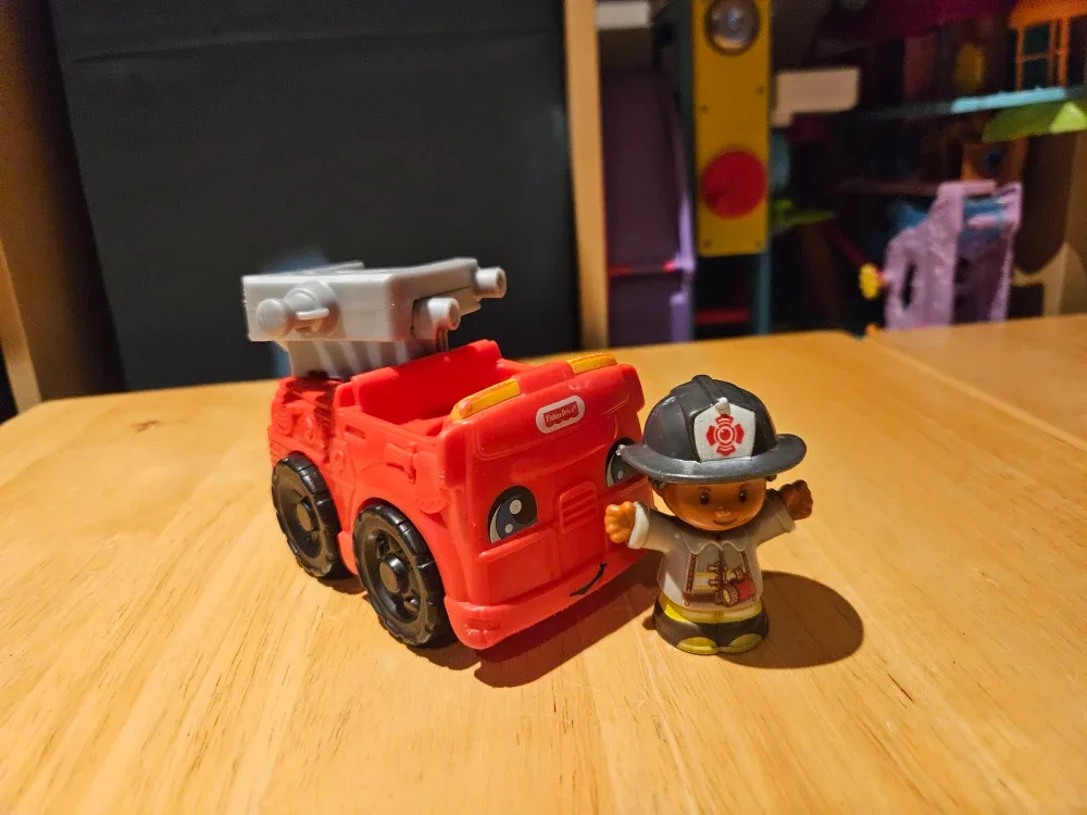 Fisher-Price Little People Sets image indicator(2)