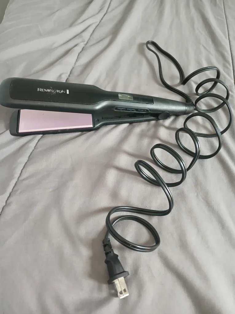 Remington Hair Straightener