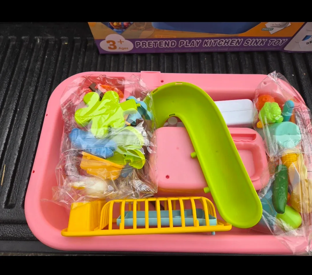 New Max and Deril 4-in-1 Play Sink - Pink image indicator(2)