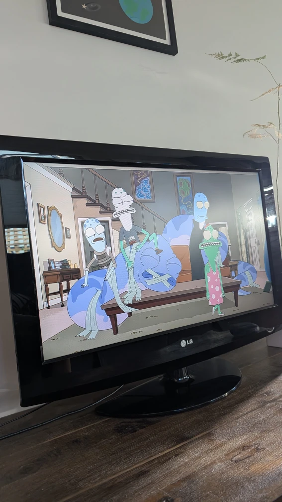 LG 32LG30 32" LCD TV