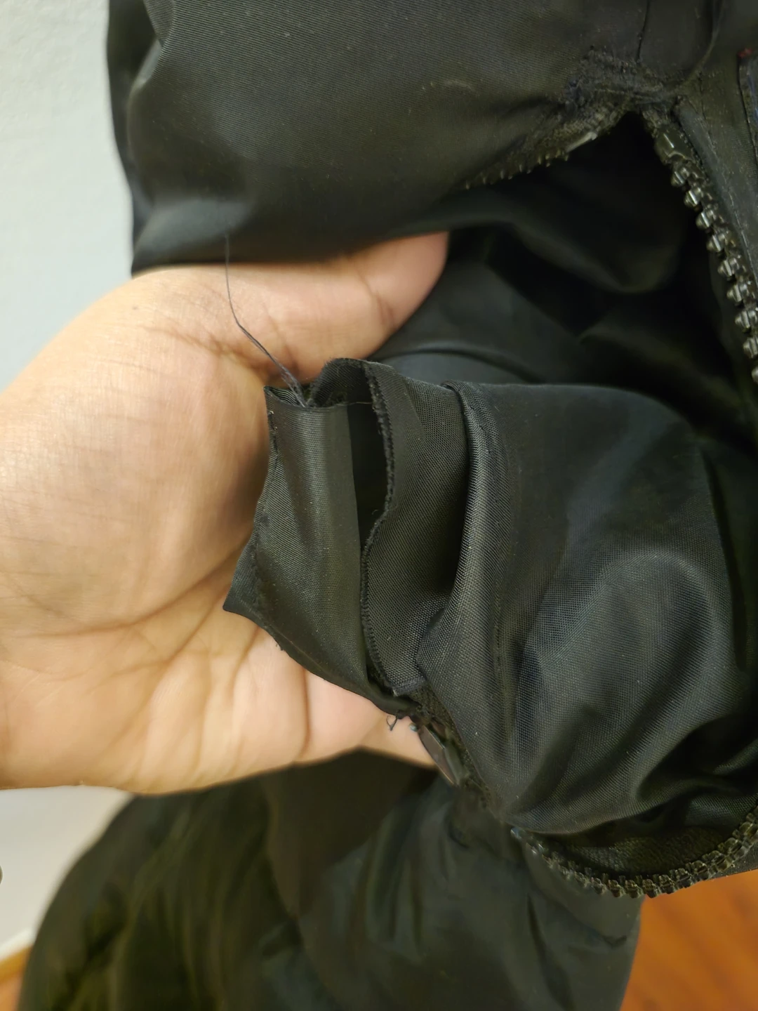 Canada Weathergear Black Puffer Jacket - Size L - photo 3