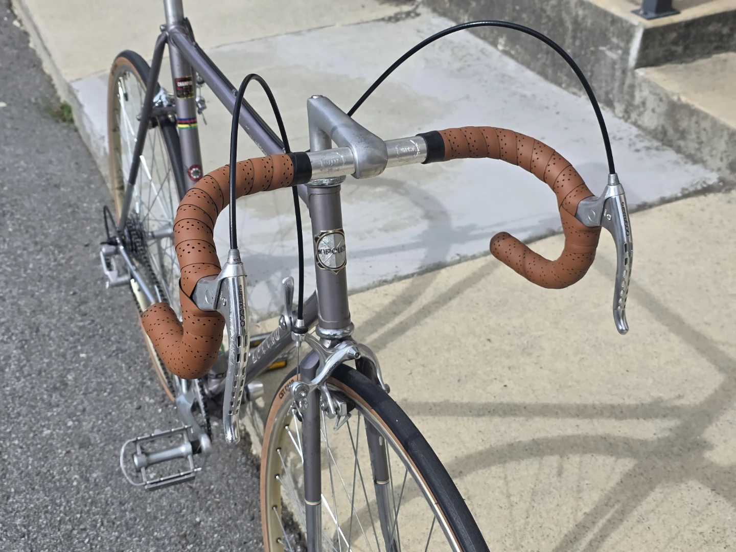 Refurbished Vintage Apollo Imperial Road Bike - photo 2