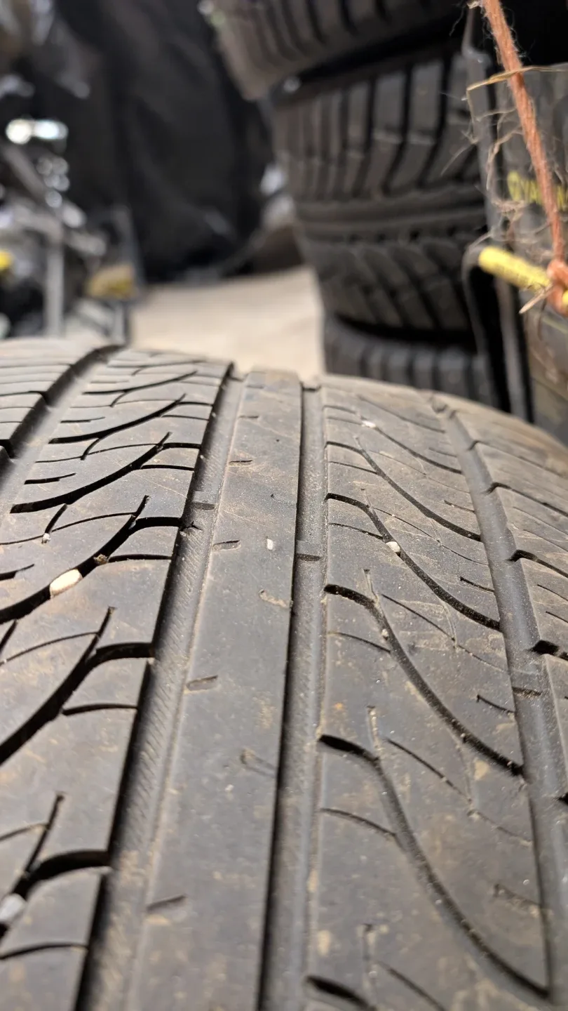 Delinte 255/35ZR20 97W XL Tire image indicator(3)