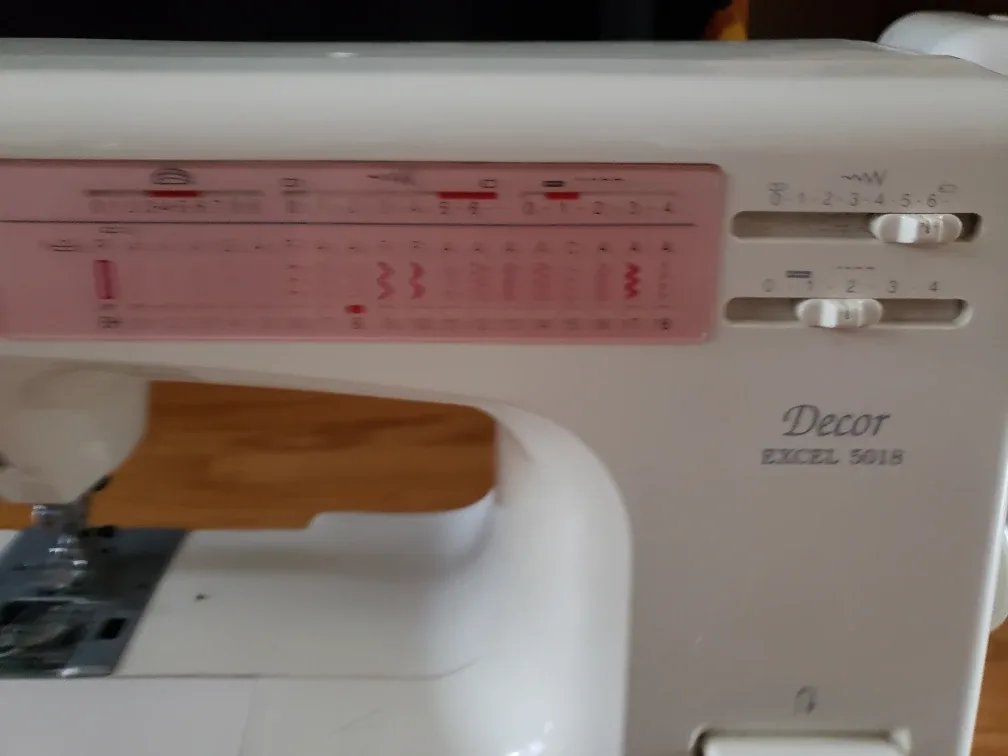 Janome Decor Excel 5018 Sewing Machine image indicator(2)