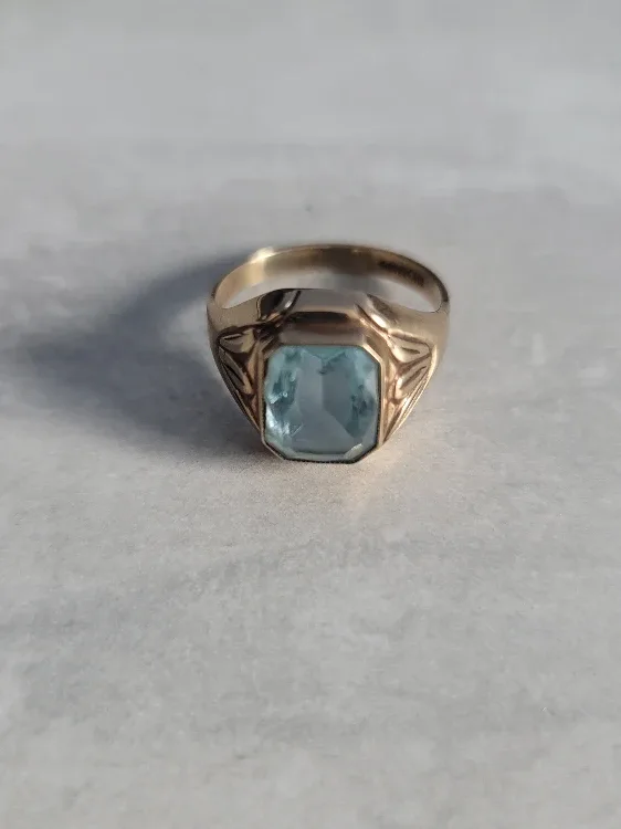 ✨ Vintage Art Deco 10K Gold Blue Stone Ring ✨ image indicator(2)