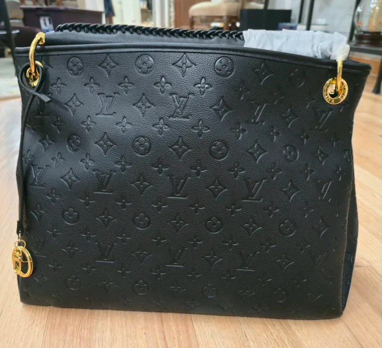 Louis,ChanelYSL,+CLEARANCE!Options to suit various budgets! image indicator(5)