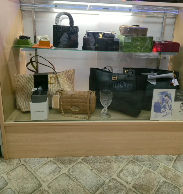 Louis,ChanelYSL,+CLEARANCE!Options to suit various budgets! image indicator(6)