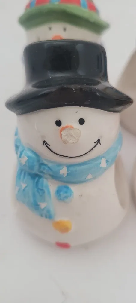 Set of 4 Snowman napking Holders image indicator(3)