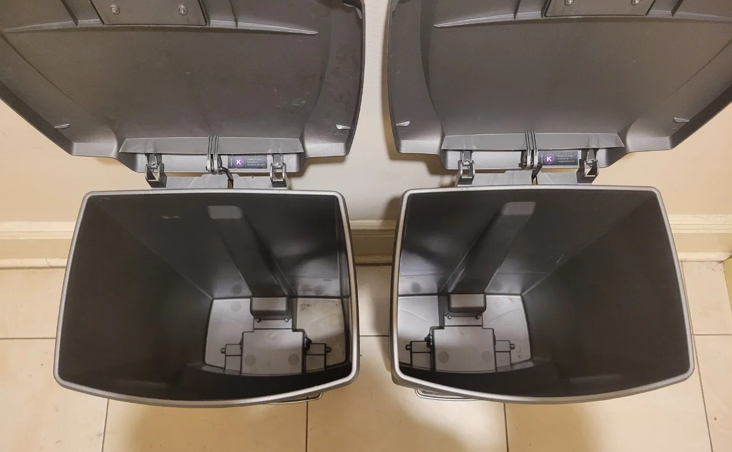 Step Plastic Trash Can image indicator(3)