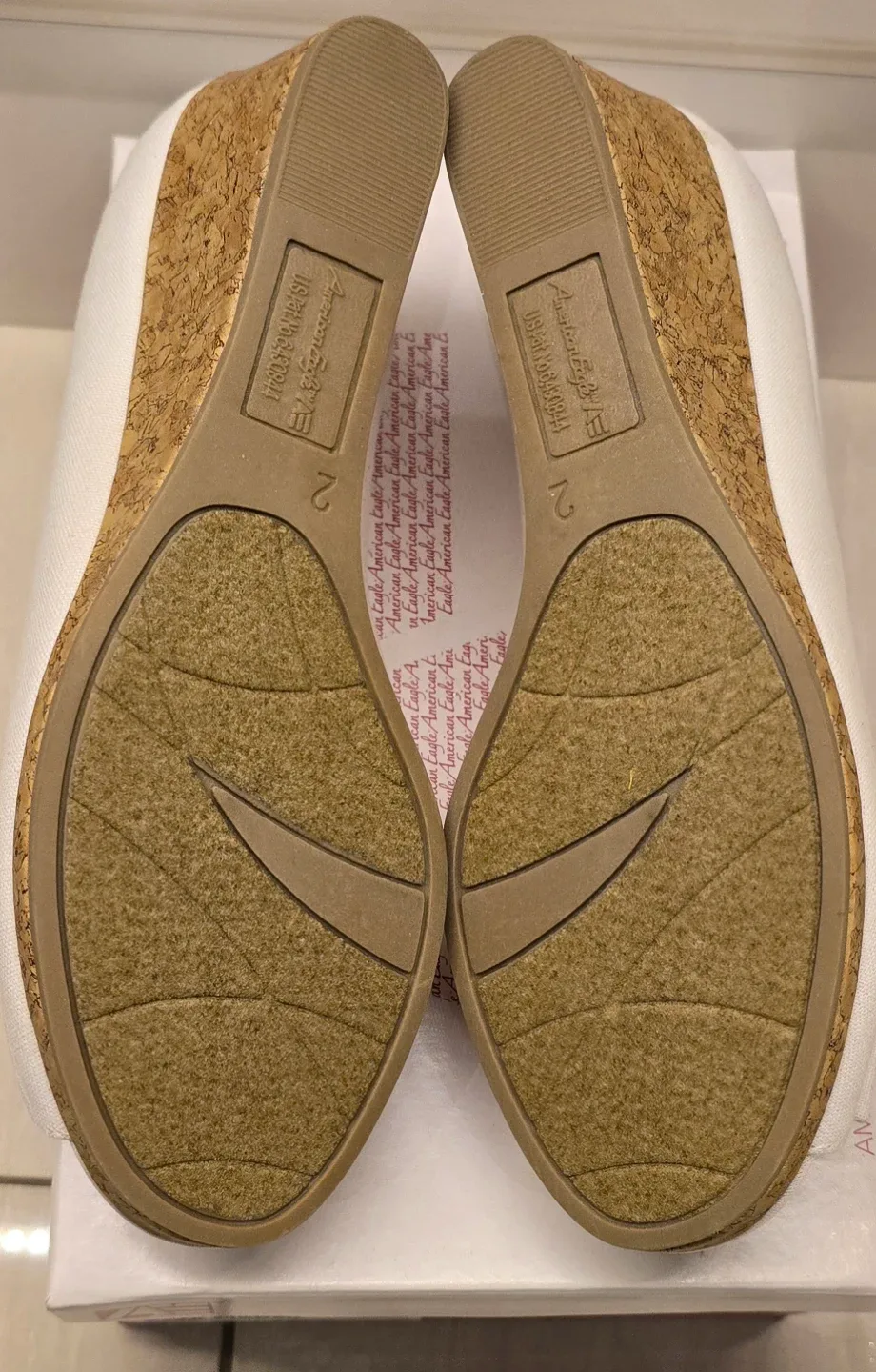 NEW! American Eagle White Wedge Shoes - Size 2 Youth image indicator(8)